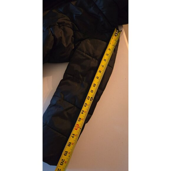 Swisstech youth girls puffer jacket Size large (10-12) w/hood and zipper closure - Picture 7 of 8